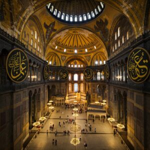 🕌 Istanbul: Where East Meets West in a Tapestry of Cultures